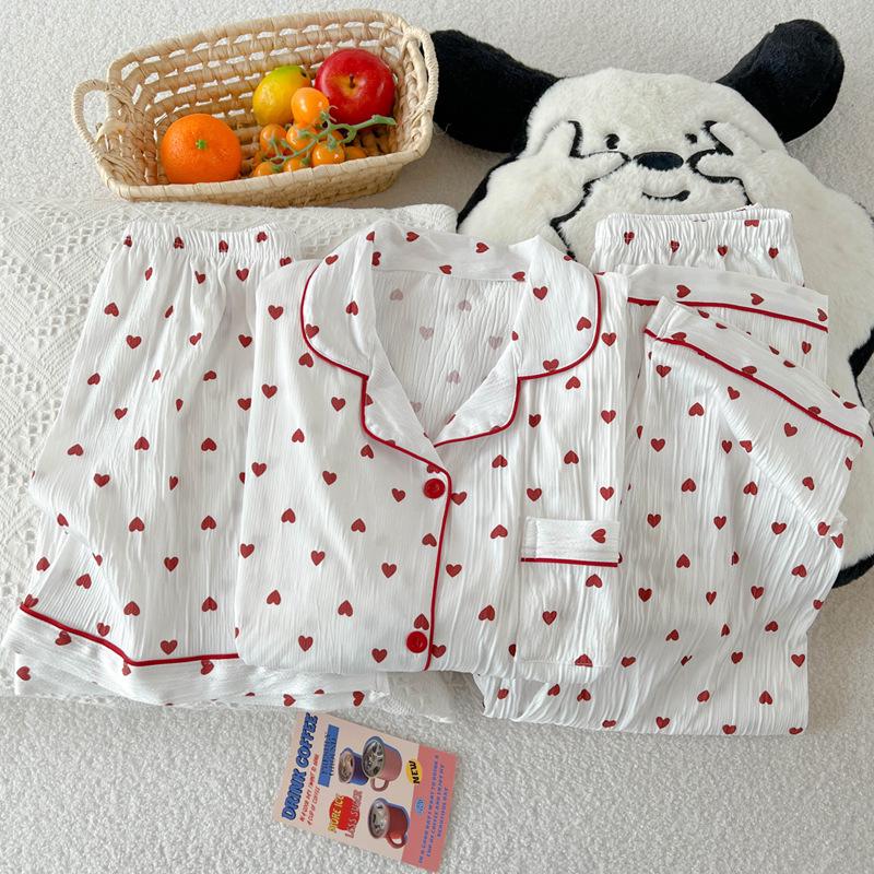 Women's Summer High-Quality Crinkle Fabric Heart Pajama Set - Short Sleeve Three-Piece Loungewear for Indoors or Outdoors