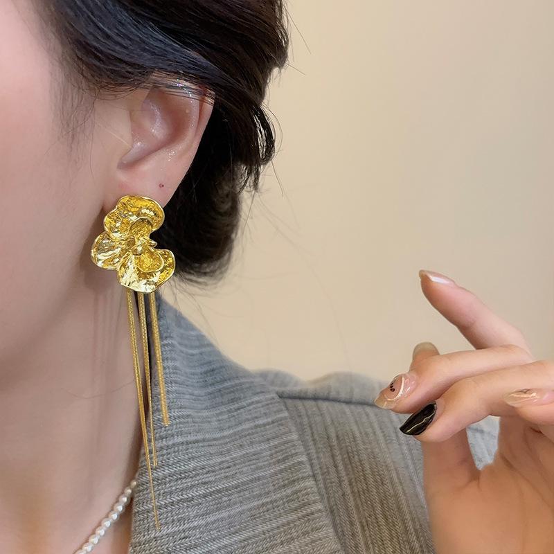 Elegant Irregular Pleated Metal Flower Tassel Earrings - Light Luxury High-End Women's Jewelry