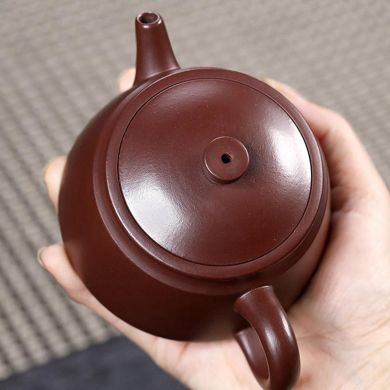 Yixing Zisha Teapot Breathing Clay Teapot 200ml Zhu Ni Clay Masterpiece Artisan-Crafted
