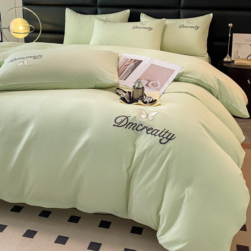 Light Luxury Polished Bedding Four-piece Set Thickened Solid Color Bed Sheet Quilt Cover Pillowcase