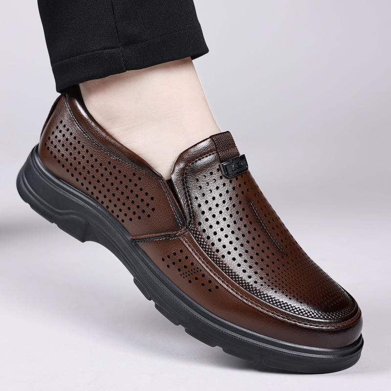 Summer New Men'S Hollow Casual Leather Shoes Breathable And Non-Stinky Foots Men'S Slip-On Soft-Soled Soft-Surface Leather Shoes