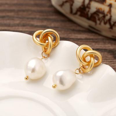 Women Elegant Simple Pearl All Matching Delicate Earrings