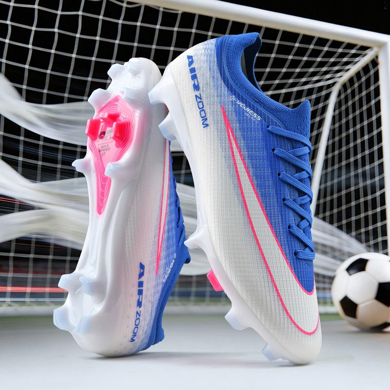 Scarpe da calcio basse per giovani uomini e donne per sport all'aperto erba combattimento reale antiscivolo professionale AG unghie rotte