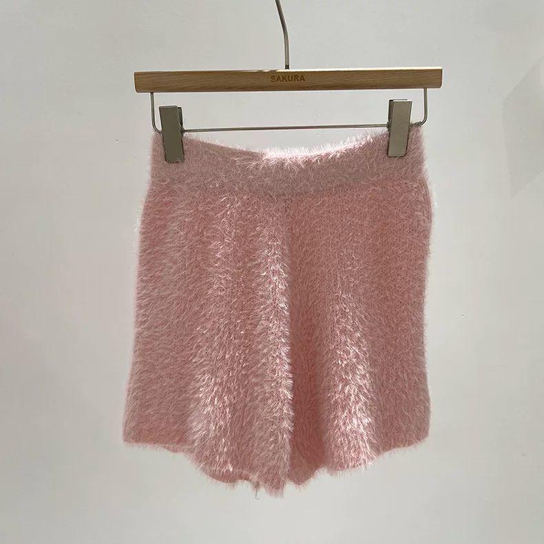 Woman Sexy Shorts Furry Casual Slim Shorts Women's Autumn Winter High Waist Stretch Knit Shorts