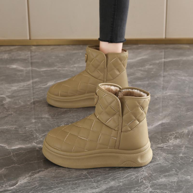 Integrated thick-soled snow boots winter new large cotton shoes size Harbin velvet short boots