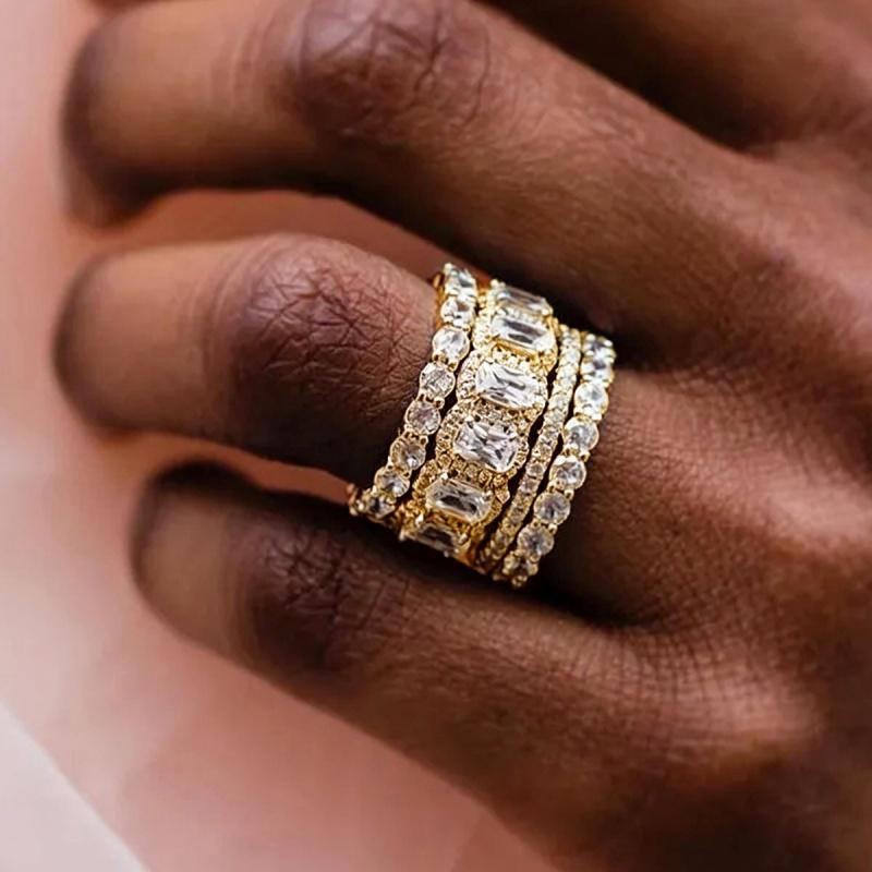 Huitan 4Pcs/Set Temperament Women Ring Full Shining CZ Luxury Party Wedding Lady Wearable Accessories Chic Jewelry for Versatile