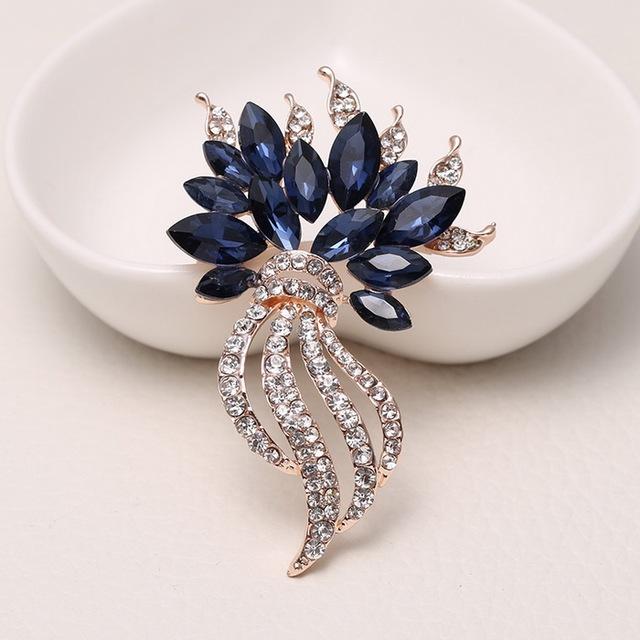 Mode Strass Brosche Kristall Blume Frauen Hüte Schal Anzug Brosche Kleidung Schnallen Pins Für Frauen Verkauf Bouquet Dekoration