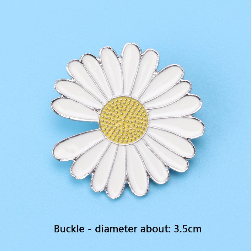 Daisy Flower Shoelace Buckle White Lightning Brooch Shoe Buckle Cute Lapel Button Enamel Pin for Girl Women Jewelry INS Gift 1pc