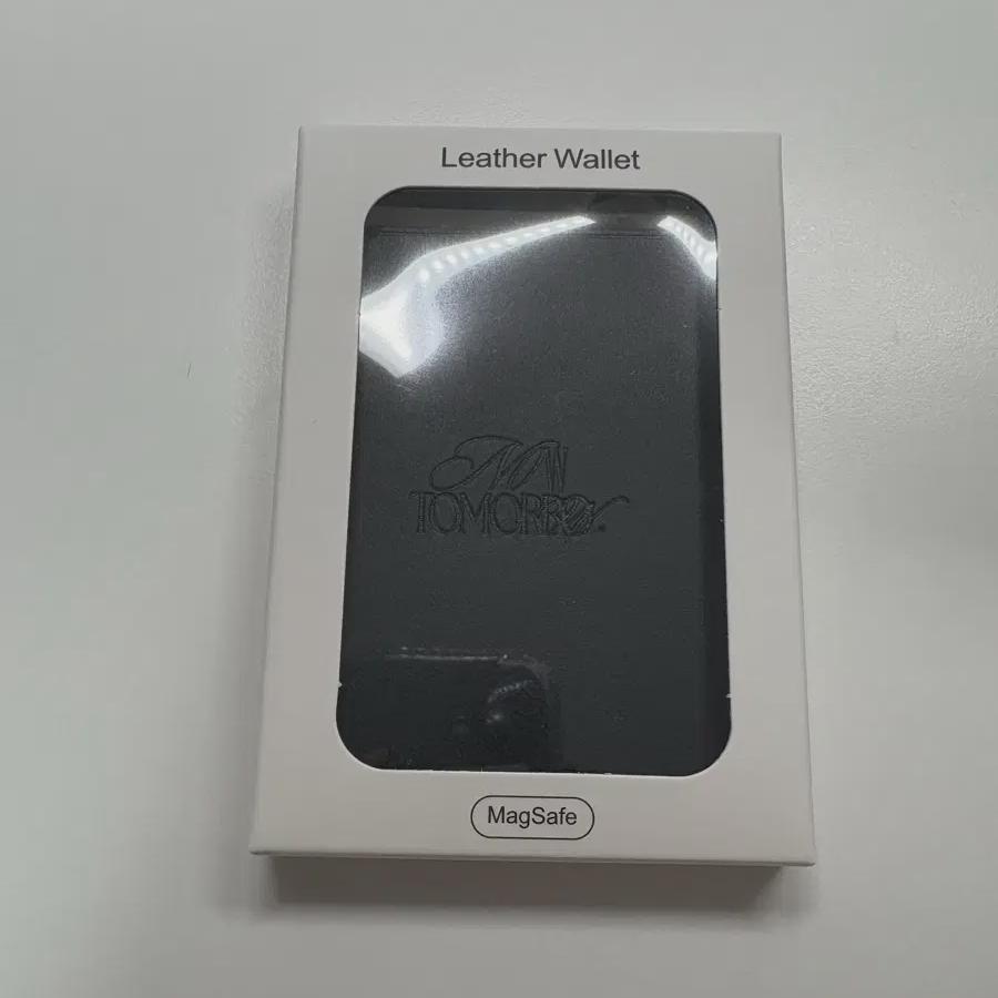 

Кошелек Fromis9 Maxsafe Maccon