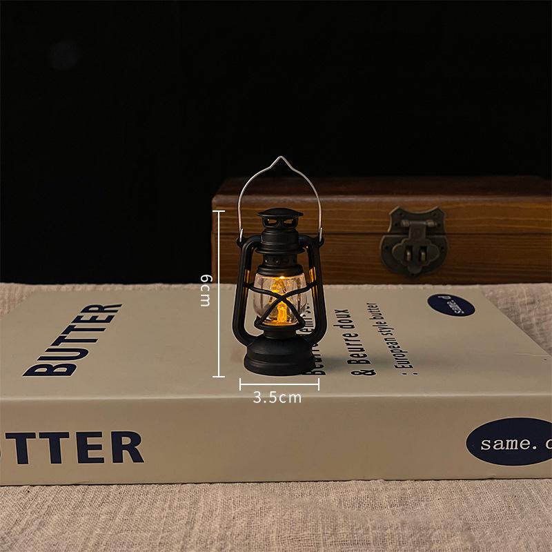 1Pcs Dollhouse Miniature Kerosen Lamp Home Decor Toy Mini Led Retro Glowing Lantern Simulation Cande Light Night Lamp