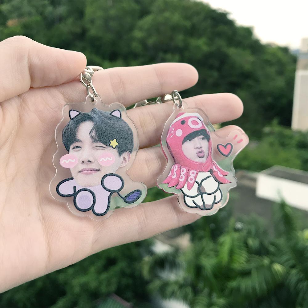 7ks BTS Vtipný Kreslený Akrylový Klíčenka, Tvář Člena Bangtan Boys s Roztomilým Oblečením Klíčenka, Kpop Idol Přívěsek na Tašku pro Fanoušky ARMY