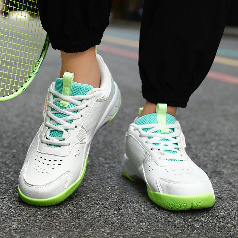 2025 New men's and women's breathable wide-last wrapped wear-resistant and anti-slip sports training badminton shoes