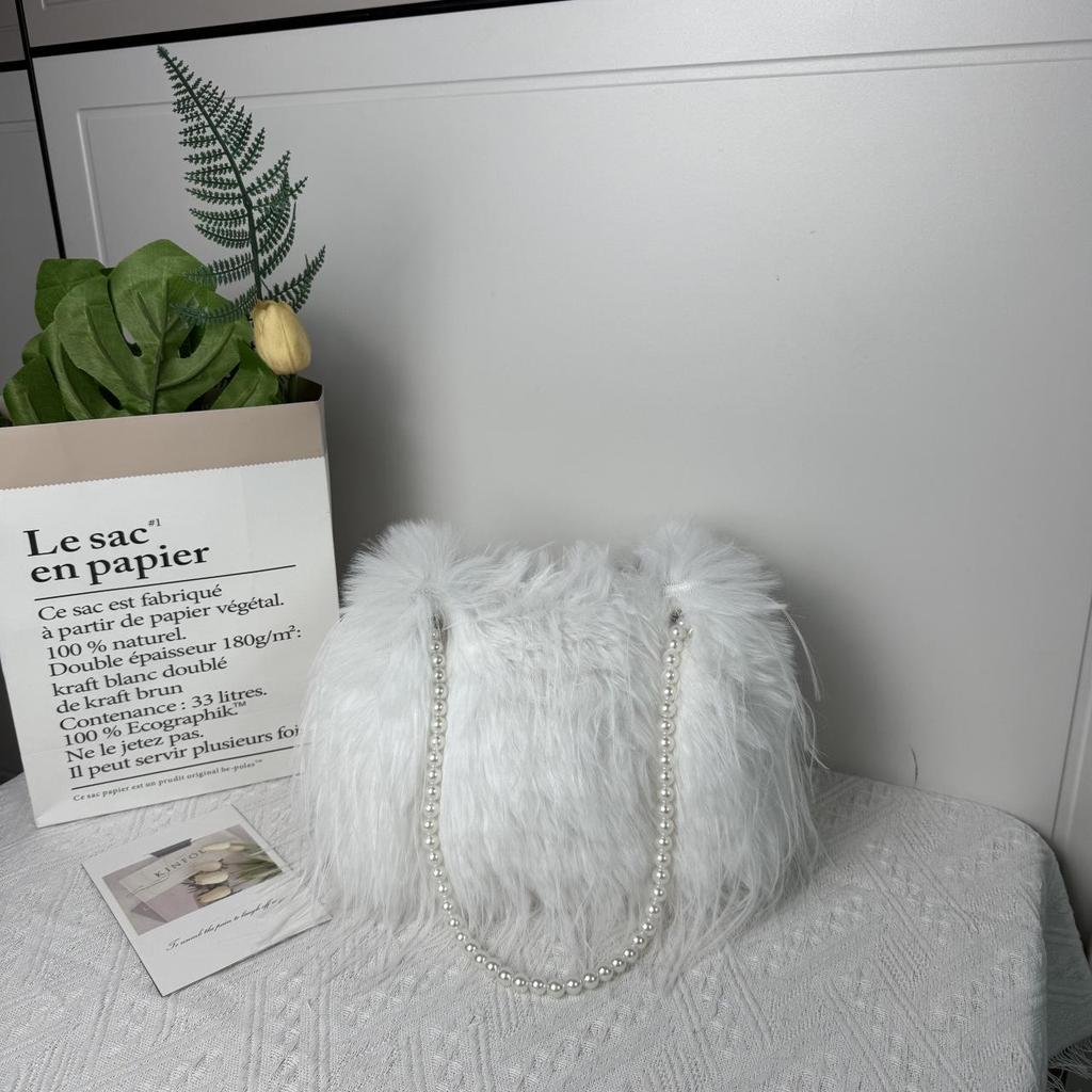 Luksusowa damska pluszowa torebka crossbody z łańcuszkiem z pereł na jesień/zimę