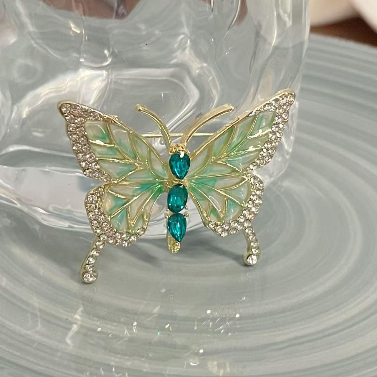 Брошь «Зеленая бабочка»