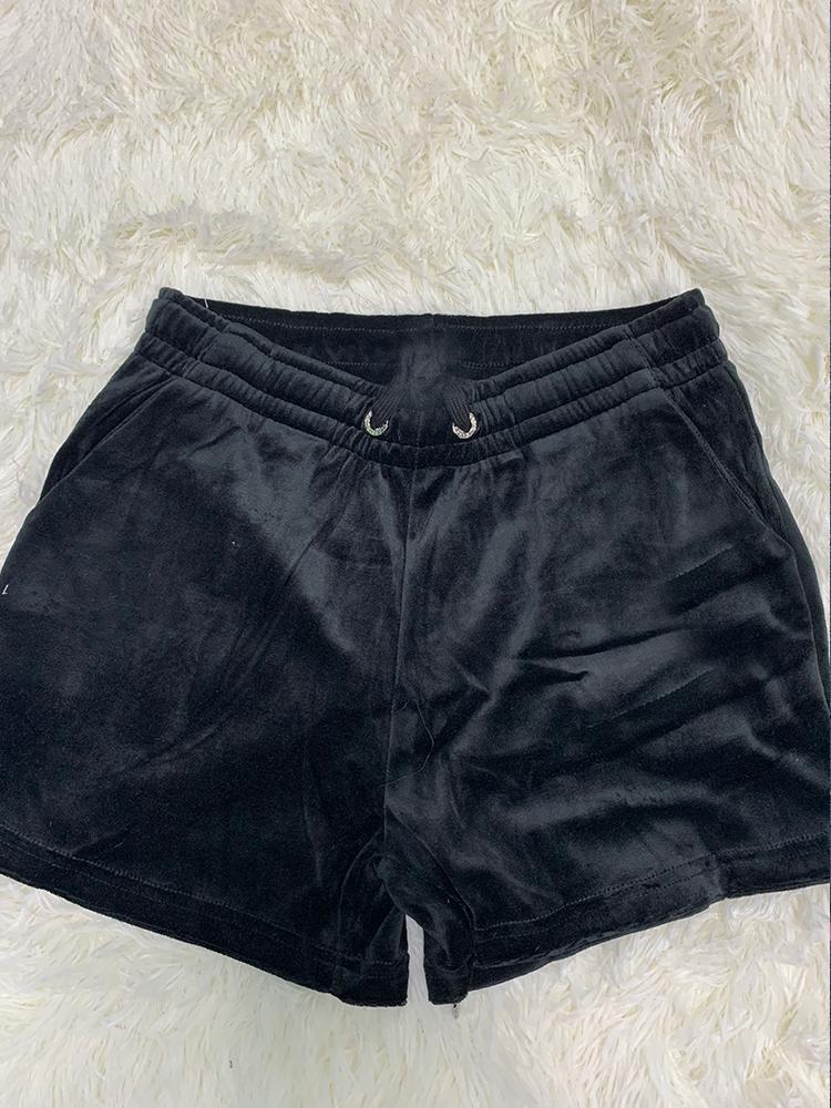 

Велюровые шорты для женщин