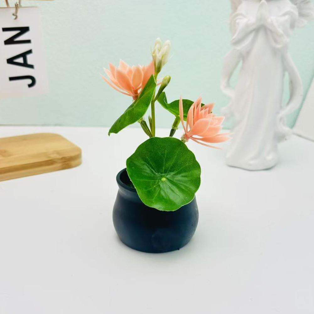 Lotus Plastic Potted Green Plant Potted Plant For Home Living Decor Room