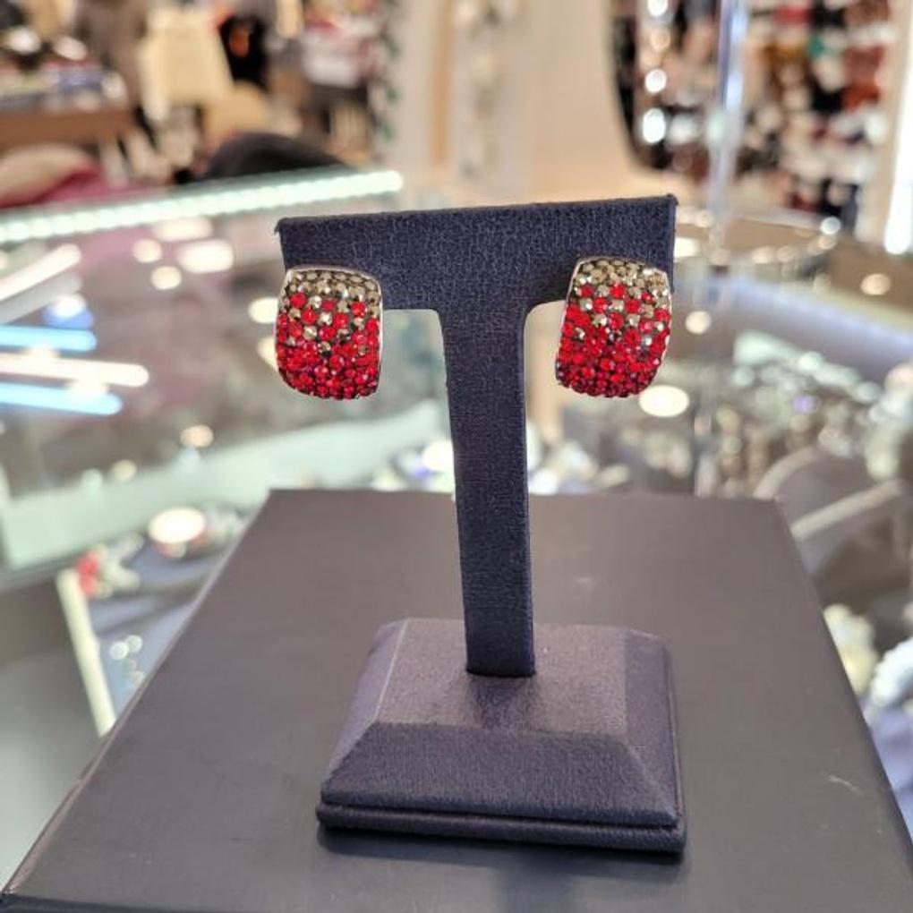 

ARTRIA Red Seahorse Mix Square Earrings OGGNEFR0002