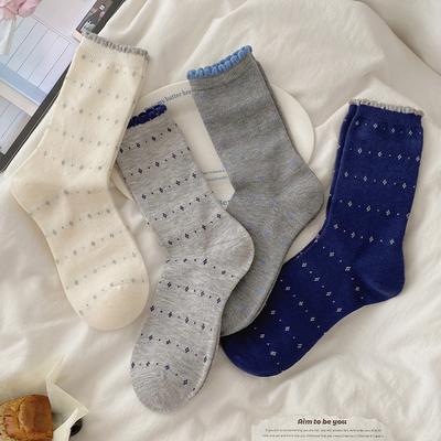 Female Autumn and Winter Thickened Warm Retro Floral Lace Wool Tube Pile Socks