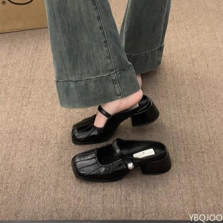 

Модные премиальные серебристые полушлепанцы женские для улицы 2025 лето новая обувь французские элегантные шлепанцы Баотоу Модные женские шлепанцы 35 чёрный