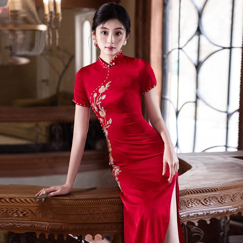 Elegant Red Embroidered Qipao Dress Wedding Reception Women 2026 Vintage Chic Long Cheongsam