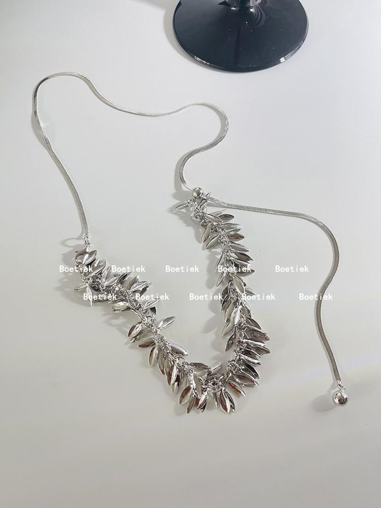 Silver Wheat Ear Sequin Adjustable Necklace - Elegant Light Luxury Clavicle Chain for Women серебряный