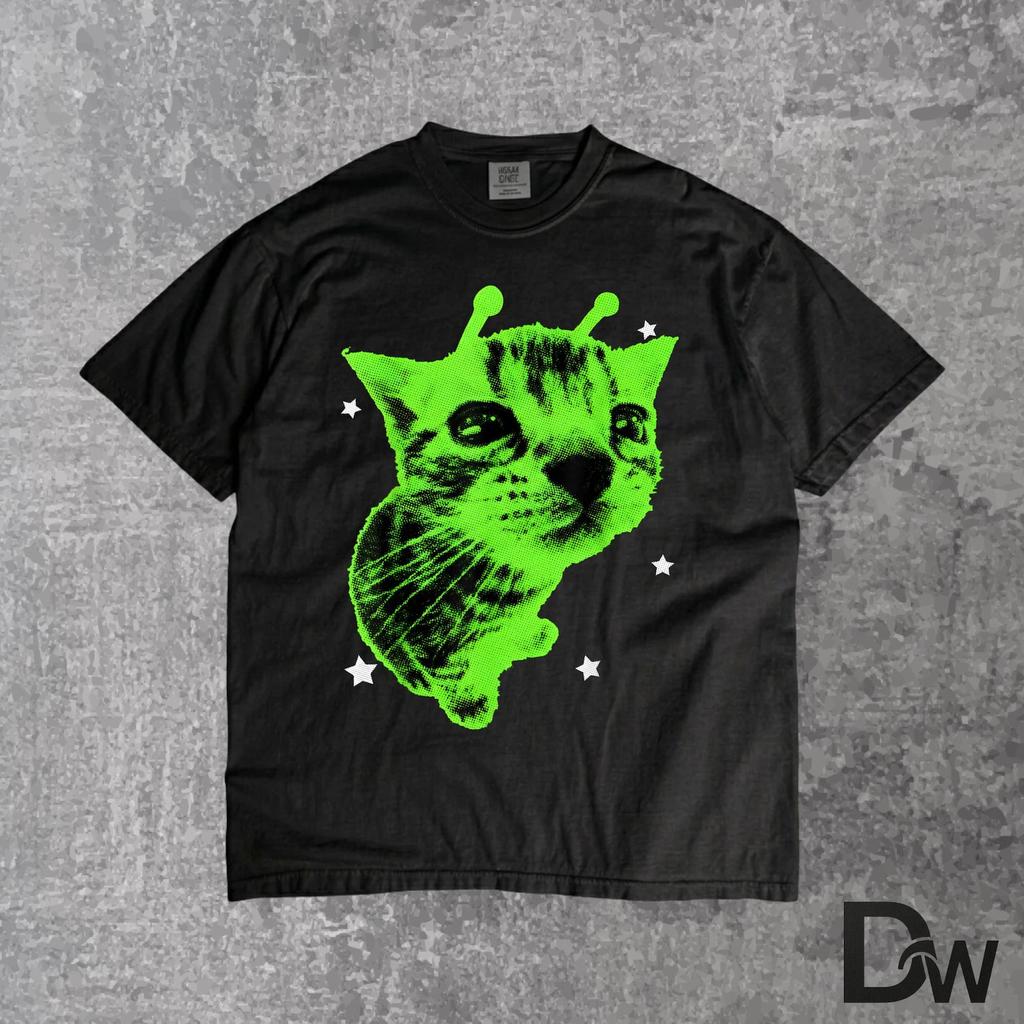 Y2K Alien Cat Vintage Space Kitty T-Shirt | Retro Silly Funny Cat Meme Graphic Tee, Cat Lover Gift
