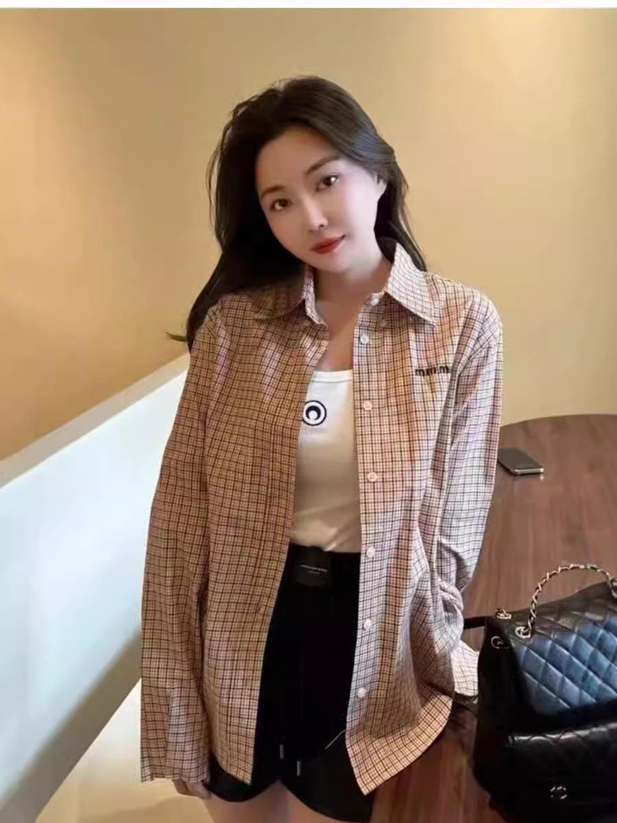 

Поло в клетку с вышивкой высокого качества Spot 24ss - Женский и парный трендовый топ Medium