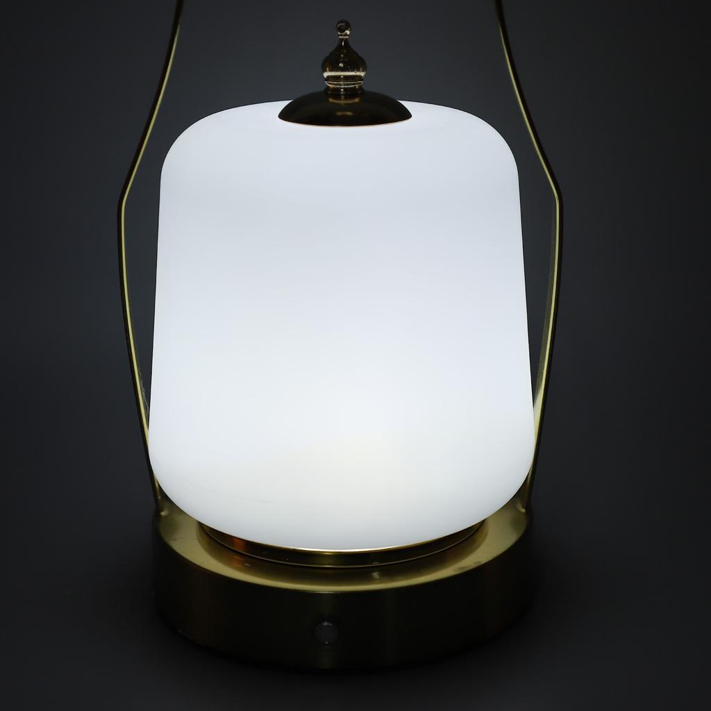 Cordless Lantern LED Retro Rechargeable Stepless Dimming 3 Lighting Modes with Handle Table Lamp for Home Bedroom Camping