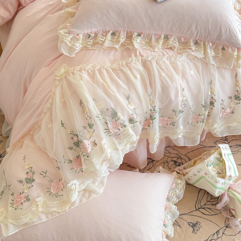 Cloud Cotton Lace Embroidery 4-Piece Bedding Set