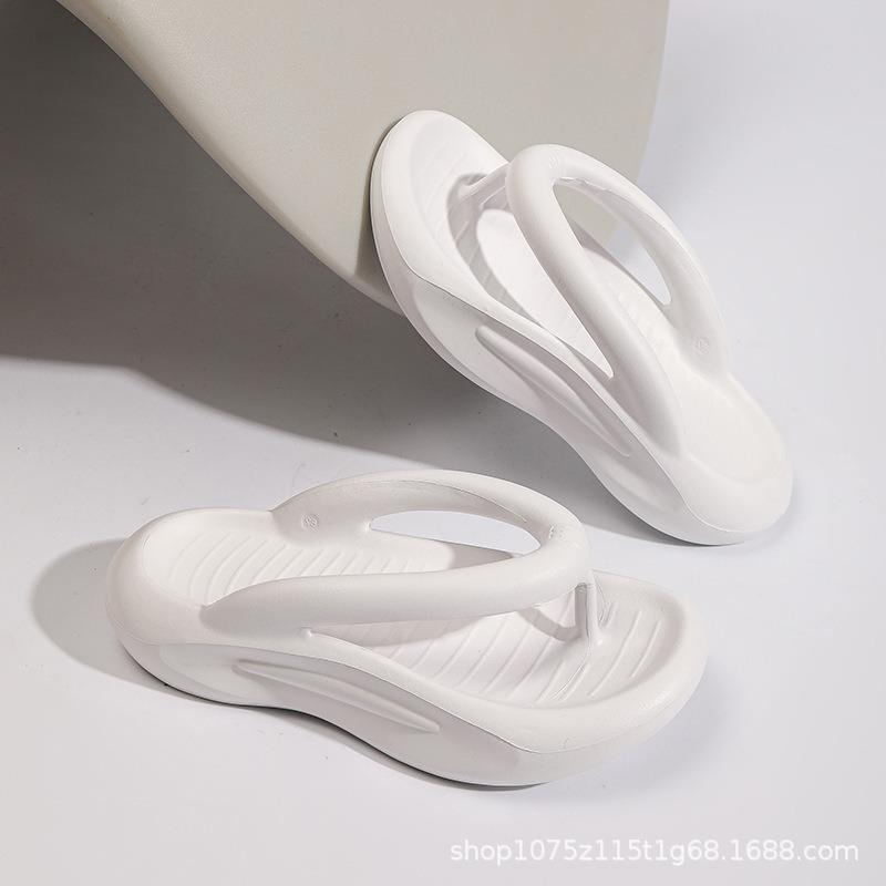 Flip-flops summer new men's thick-soled foot traps casual solid color couple's beach cool slippers