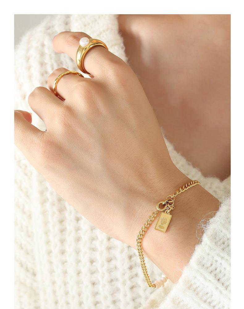 Simple Girl Best Friend Gift: Gold-Plated Titanium Steel Square Pendant Bracelet with Freshwater Pearl Beads