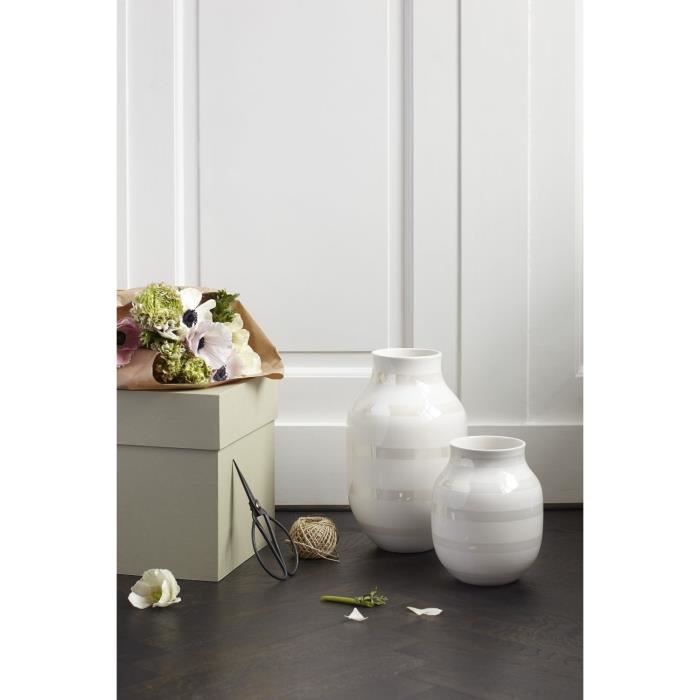 Vase En Céramique - Omaggio - H 30,5 Cm - Noir - Design Scandinave Moderne