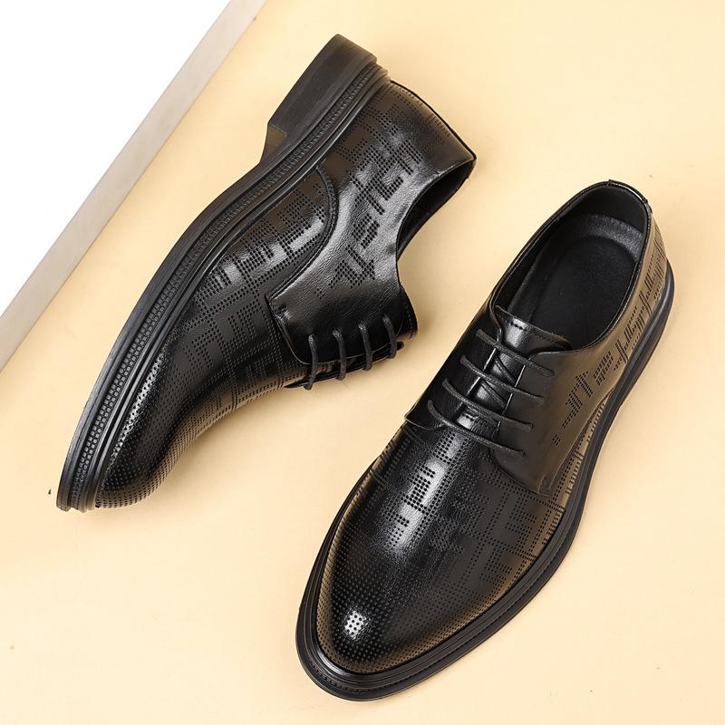 2025 summer hollow leather shoes men's dress breathable hole shoes punched British suit sandals 2025