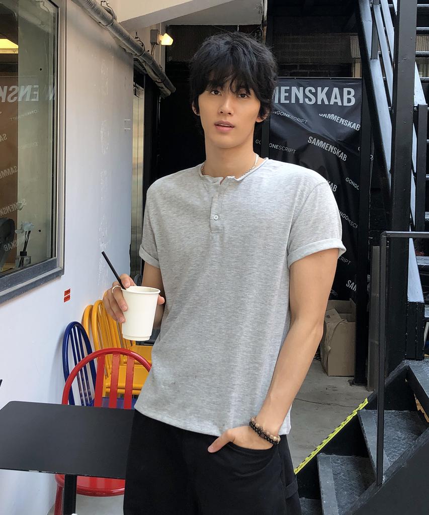Dei Semi-Crop Henley Neck Slub Short Sleeve T-Shirt_5 Color