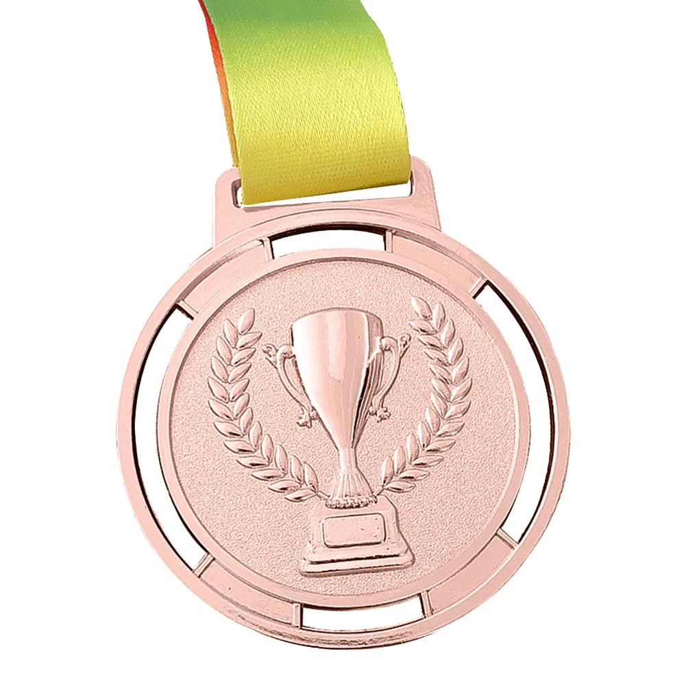 1-8pcsFootball Medal School Sports Gold Silver Bronze Motion Honor Commemorative Medal for Souvenir Gift Outdoor Sport Kids Toys