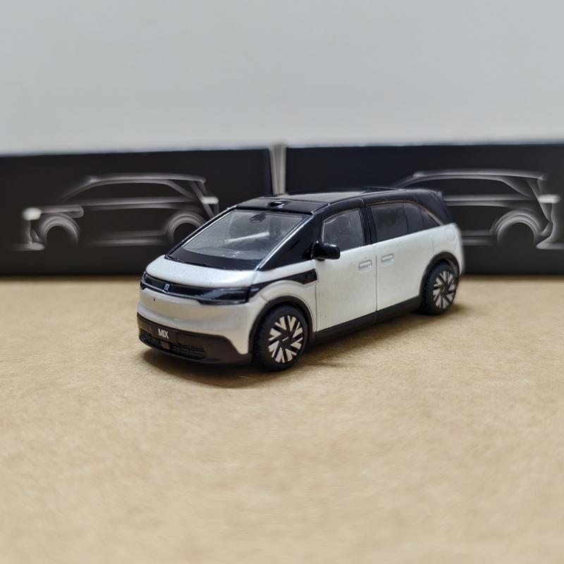 1:64 ZEEKR MIX MPV ZEEKR 007 7X SUV Alloy Car Model Diecast Metal Simulation New Energy Vehicles Car Model Collection Kids Gifts