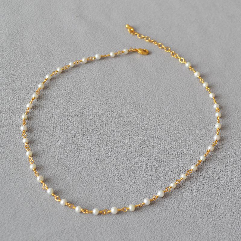 

French Handmade Freshwater Pearl Clavicle Necklace – Elegant, Gentle, and Short Design