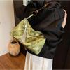 Fashion Chinese Retro Style Embroidered National Style Shoulder Bags Tassel Decoration New Women'S Handbags