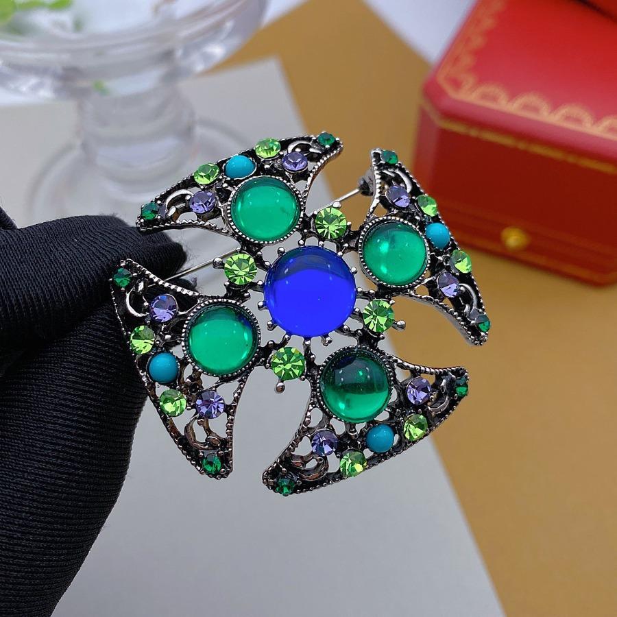 Novelty Vintage Brooch Vintage Atmospheric Trend Glaze Rhinestone Material Set Apparel Accessories Pin