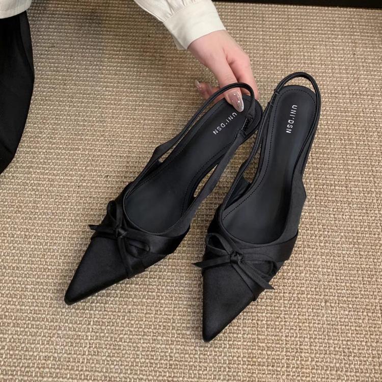 Trauben-Mutterstudiolee zeigt Beinlänge 7cm High Heel Sandalen Stiletto Schleife spitz hinten leer einzelne Schuhe Damen Sommer