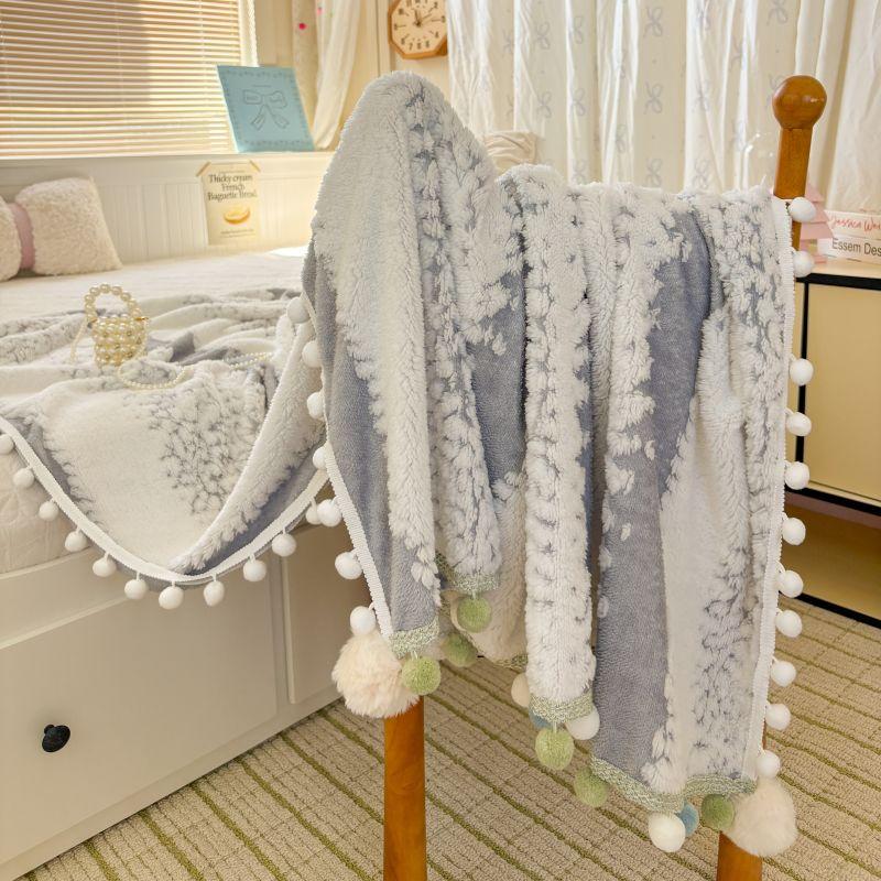 Small Ball Milk Velvet Blanket Household Winter Thick Flannel Bed Sheets Multi Functional Blankets The Office Nap Blanket Can Be Machine Washed