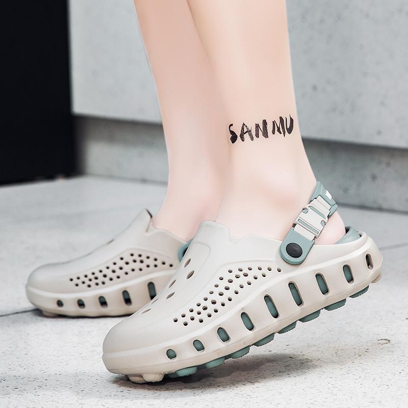 Fashion Clogs Women And Men Sandals Casual Shoes Unisex Slippers EVA Lightweight Sandals For Summer Beach Sandals