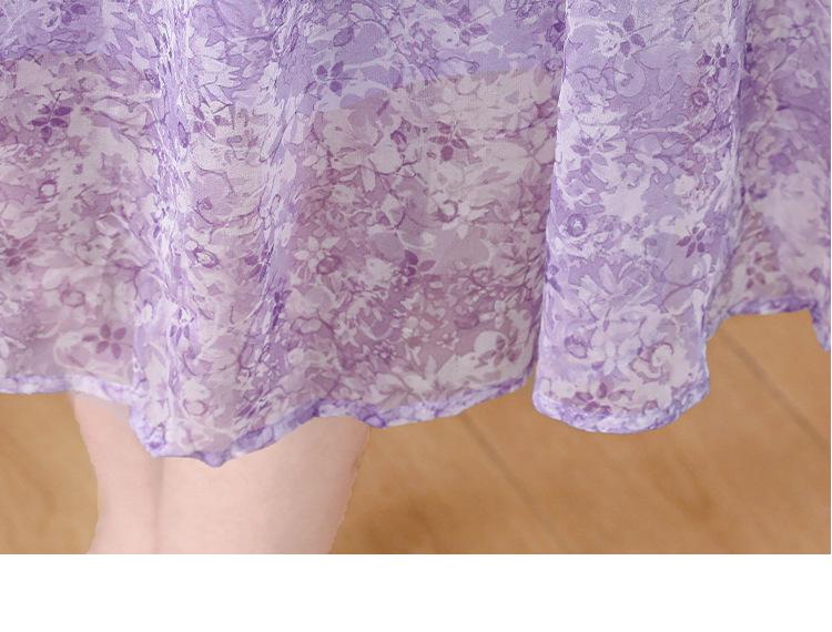 Elegant French V-Neck Floral Dress - Three-Quarter Sleeves, Unique Waist Design for Spring & Summer