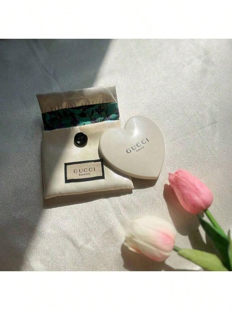 Gucci Set Specchio Cuore Luminoso con Custodia in Raso