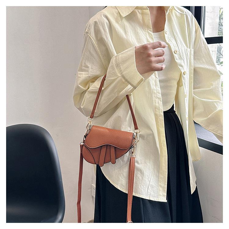 Torba siodłowa Minimalistyczna na ramię Crossbody Modna Damska Torebka ze sztucznej skóry CLE