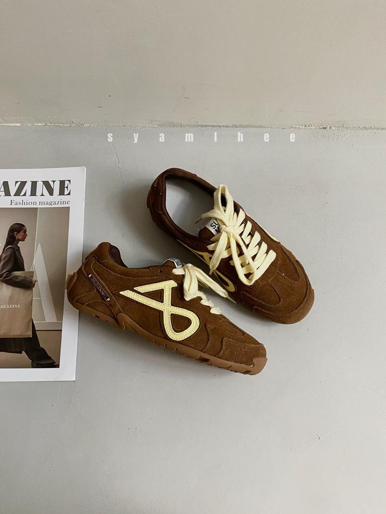 Red retro Forrest Gump shoes women's 2025 spring and autumn new small inner height increase German training shoes casual sports shoes board shoes