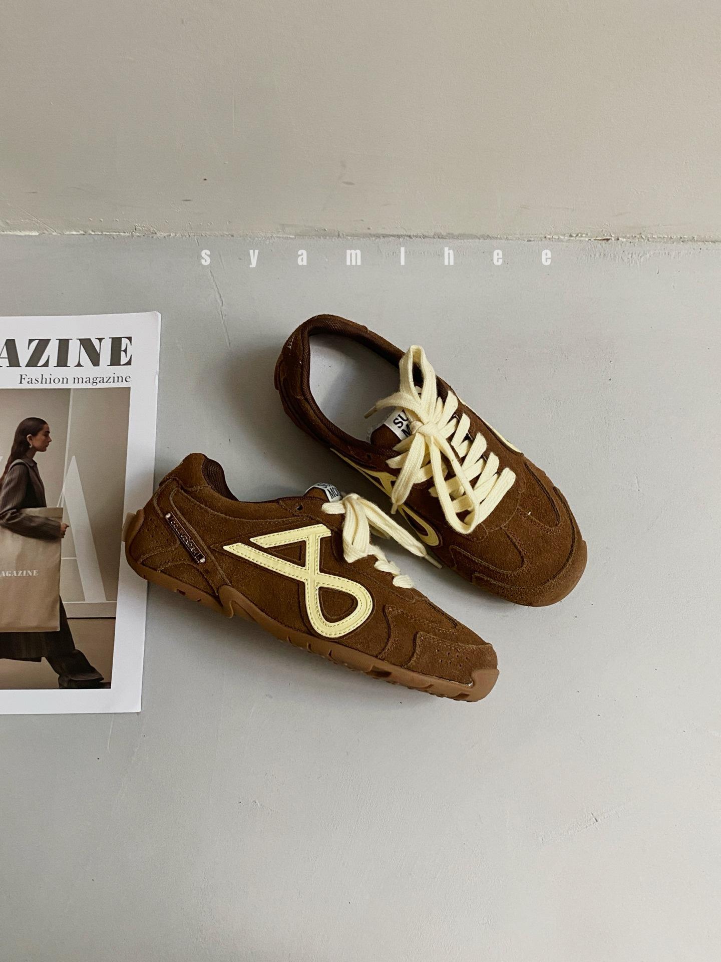 

Red retro Forrest Gump shoes women s 2025 spring and autumn new small inner height increase German training shoes casual sports shoes board shoes 39 коричневый