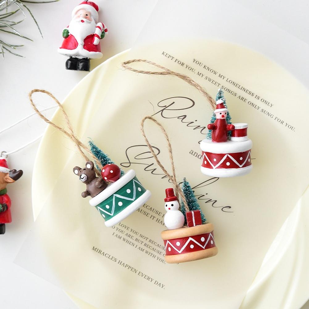 Mini Resin Snowman and Bear Hanging Ornaments for Holiday Decoration