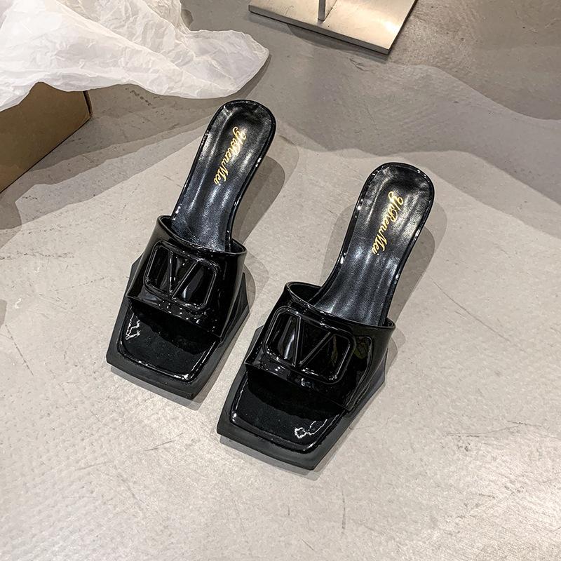 2025 summer new square head high-heeled slippers thin-heeled patent leather one-word slippers daily commuter high-heeled slippers