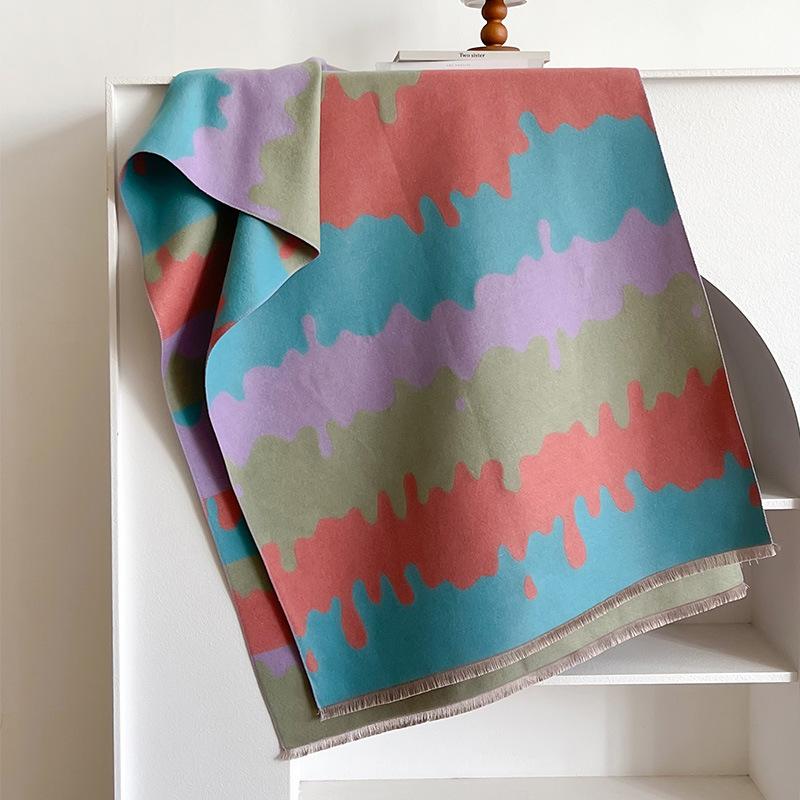 Contrasting Liquid Flow Small Fresh Sweet Cute Lady Warm Scarf Air Conditioning Shawl